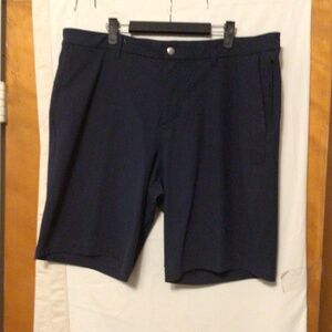 Lululemon performance Shorts SZ 38